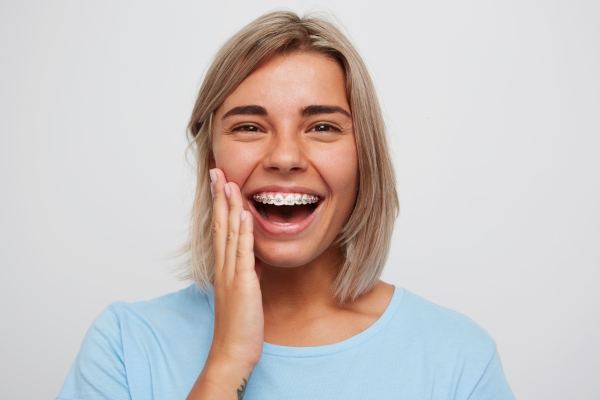 Ortodontia: Alinhando um Sorriso Desalinhado